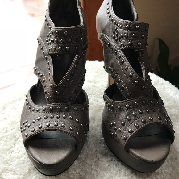 Vince Camuto studded heels. - Picture 3 of 4